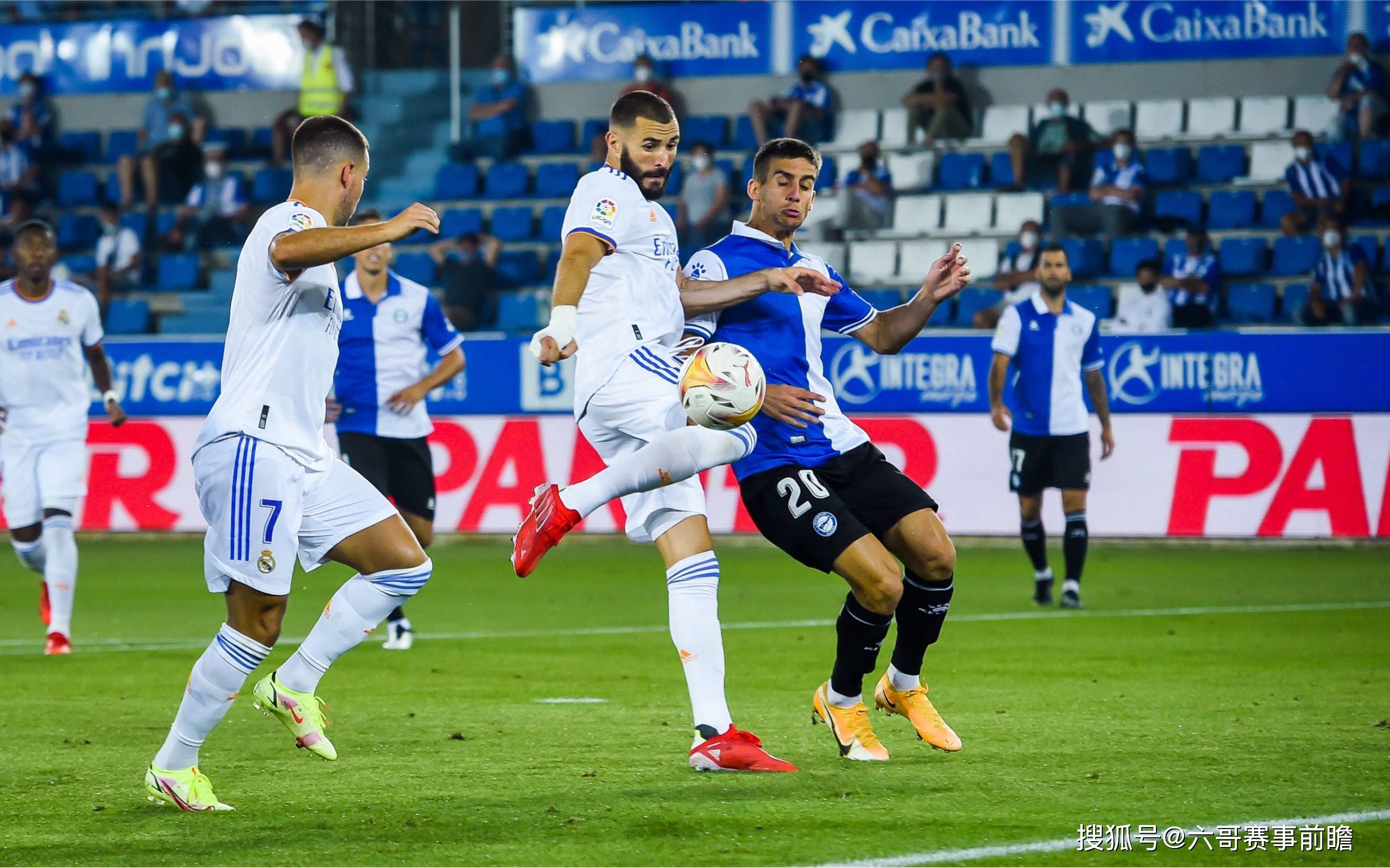 爱游戏体育转折点！皇家社会状态回暖，欧冠集结日攻防权衡，信心回归，年轻球员获得机会的简单介绍