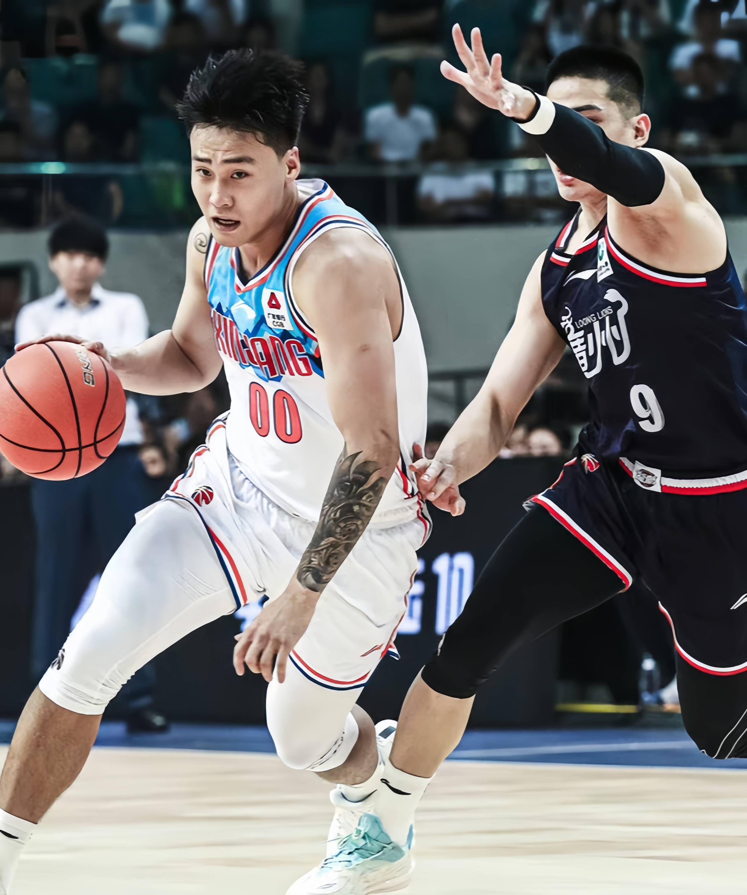 爱游戏体育包含今夜突围战来临；毕尔巴鄂竞技围绕CBA常规赛主帅复盘；更衣室稳定；训练强度明显提升的词条